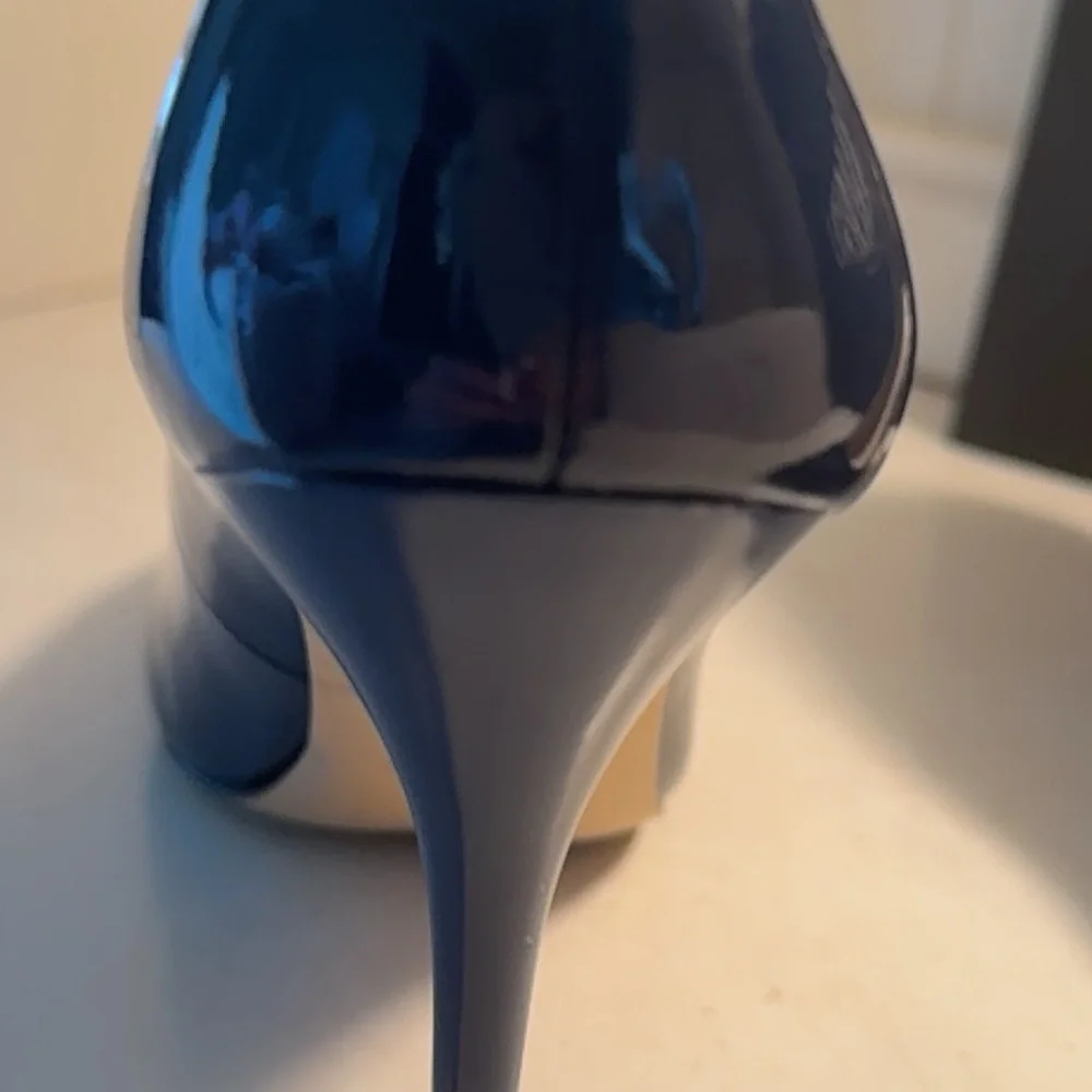 White House Black Market Blue Patent Leather Heels - Picture 12 of 16